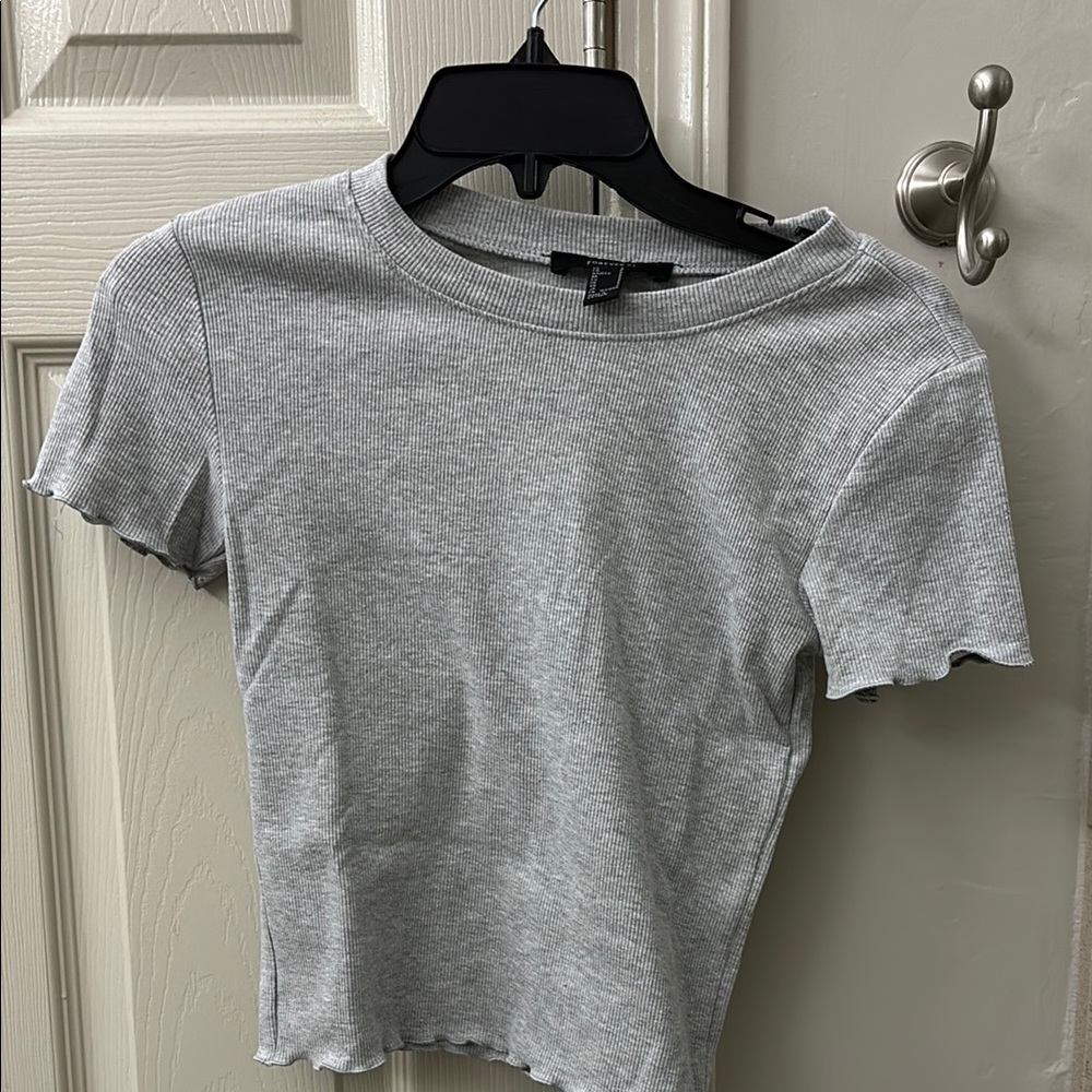 Forever 21 Gray Fitted Ribbed T-Shirt